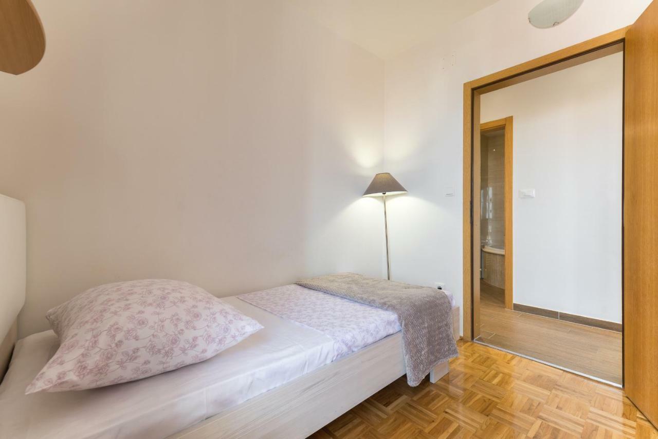 Apartment Ana Makarska Exterior photo